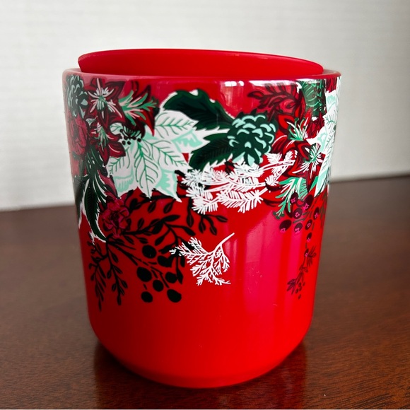 2022 Starbucks 8 oz. Red Ceramic Christmas Holiday Travel Mug - Picture 4 of 8